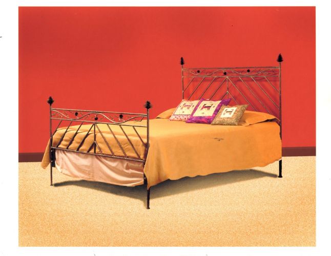 Pine Cone Bed